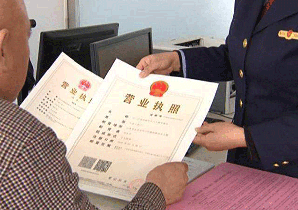 如何保證西安西瑪電機(jī)在使用過(guò)程中的維護(hù)保養(yǎng)。
